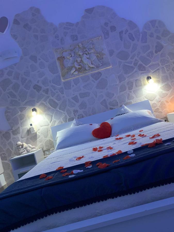 V&M Suite Con Jacuzzi ออสตูนี ภายนอก รูปภาพ