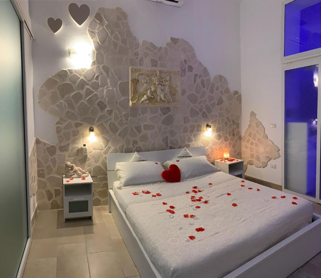 V&M Suite Con Jacuzzi ออสตูนี ภายนอก รูปภาพ