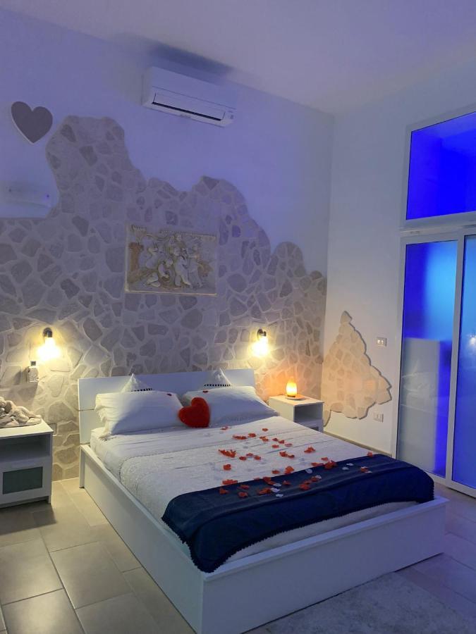 V&M Suite Con Jacuzzi ออสตูนี ภายนอก รูปภาพ